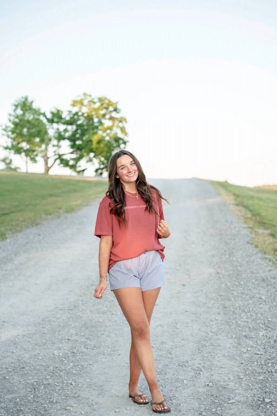 NEW COMFORT COLORS blooming in the land of the free graphic tee in crimson